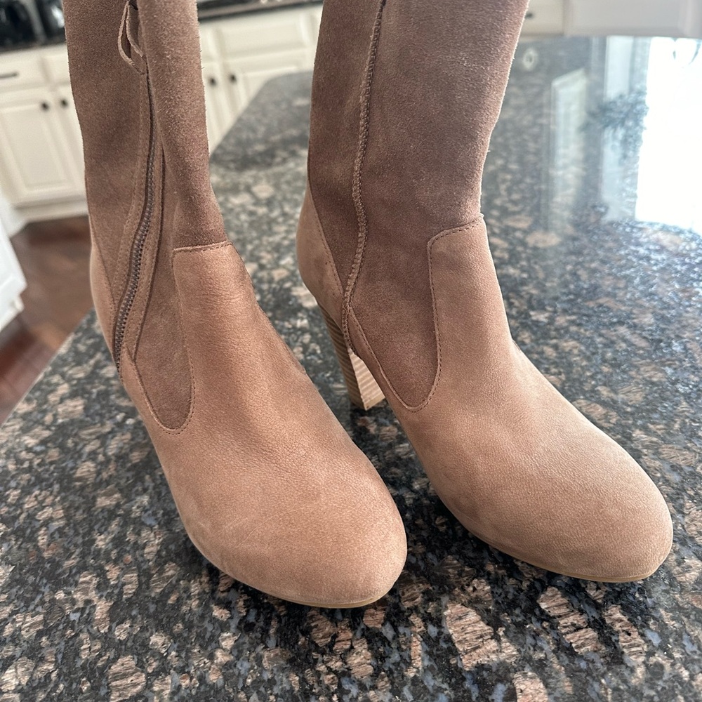 UGG!  Barely worn High Heeled Boot